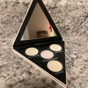 KVD alchemist highlighter palette